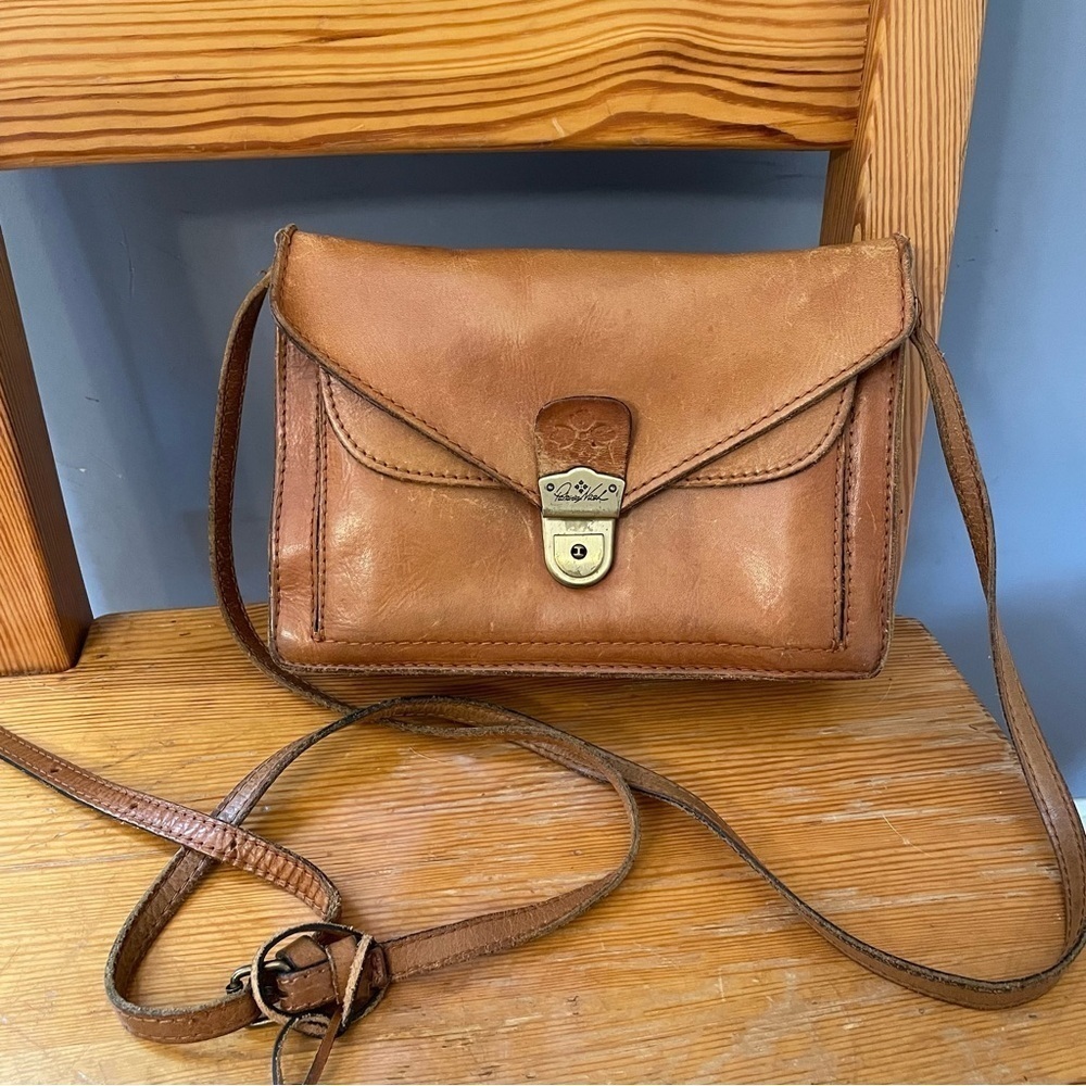 Patricia Nash Tan Leather Classic Crossbody Bag Purse